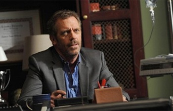 Hugh Laurie pourrait jouer dans Tomorrowland