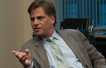 Aaron Sorkin adaptera Steve Jobs