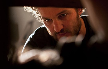 Jason Clarke dans Dawn of the Planet of the Apes