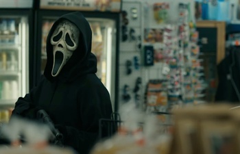 Un nouveau Ghostface sème la terreur dans la bande-annonce de Scream VI