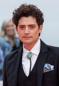 Aneurin Barnard