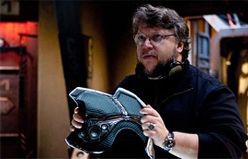 Guillermo del Toro a écrit une suite à Pacific Rim avec Zak Penn