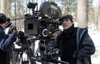 Joe Wright réalisera le drame de survivance The Lifeboat