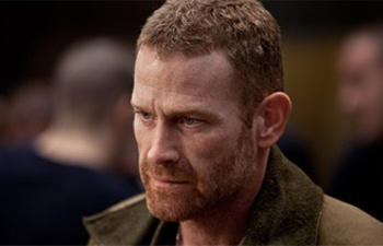 Max Martini dans Fifty Shades of Grey