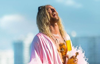 Sorties à la maison : The Beach Bum