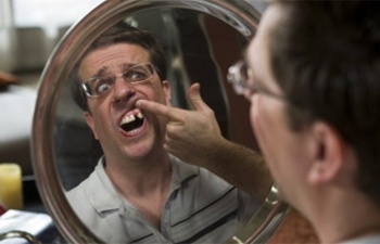 Ed Helms sera Le Mac