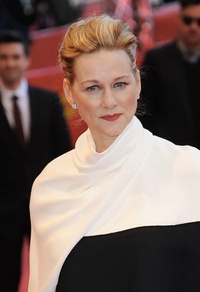 Laura Linney