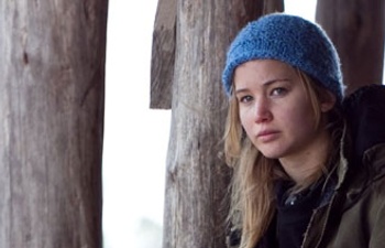 Jennifer Lawrence pourrait jouer pour Oliver Stone