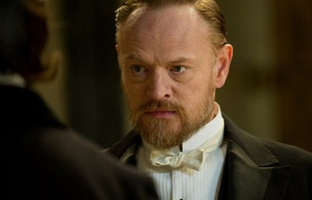 Jared Harris se joint au remake de Poltergeist