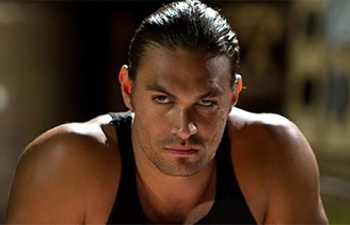 Jason Momoa considéré pour Batman vs. Superman