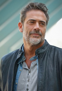 Jeffrey Dean Morgan