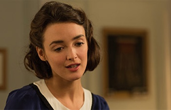 Charlotte Le Bon dans Tightrope Tale