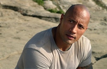 Dwayne Johnson dans Doc Savage de Shane Black