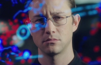 Bande-annonce officielle de Snowden avec Joseph Gordon-Levitt