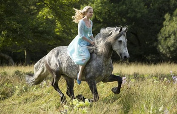 Box-office nord-américain : Cinderella loin devant