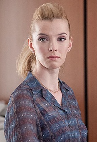 Betty Gilpin