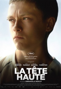 La tête haute