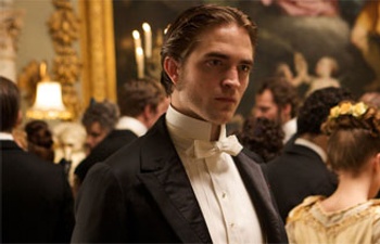 Robert Pattinson sera un interrogateur de l'armée dans Mission: Blacklist