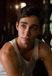 Robert Sheehan