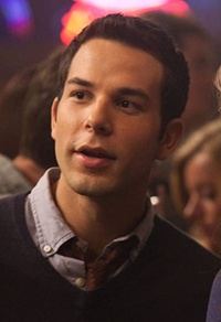 Skylar Astin