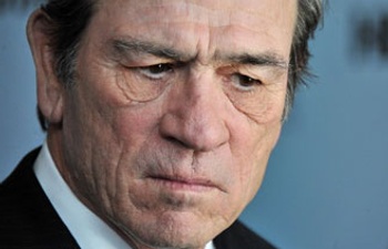 Tommy Lee Jones rejoint Meryl Streep et Steve Carell