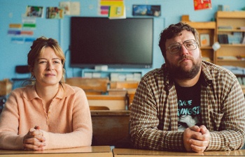 FOLICHONNERIES : enfin une bande-annonce pour la comédie québécoise osée d'Eric K. Boulianne