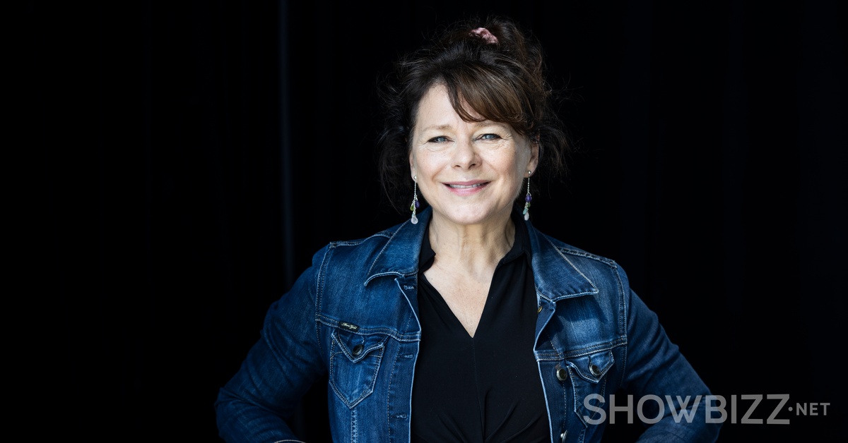 Martine Francke - autoportrait 2014 main image 0